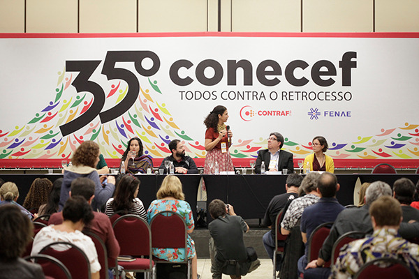 http://www.fenae.org.br/portal/data/files/B5/74/E3/93/EFE4C6100DB5A0C6403A91A8/PAINEL2.jpg