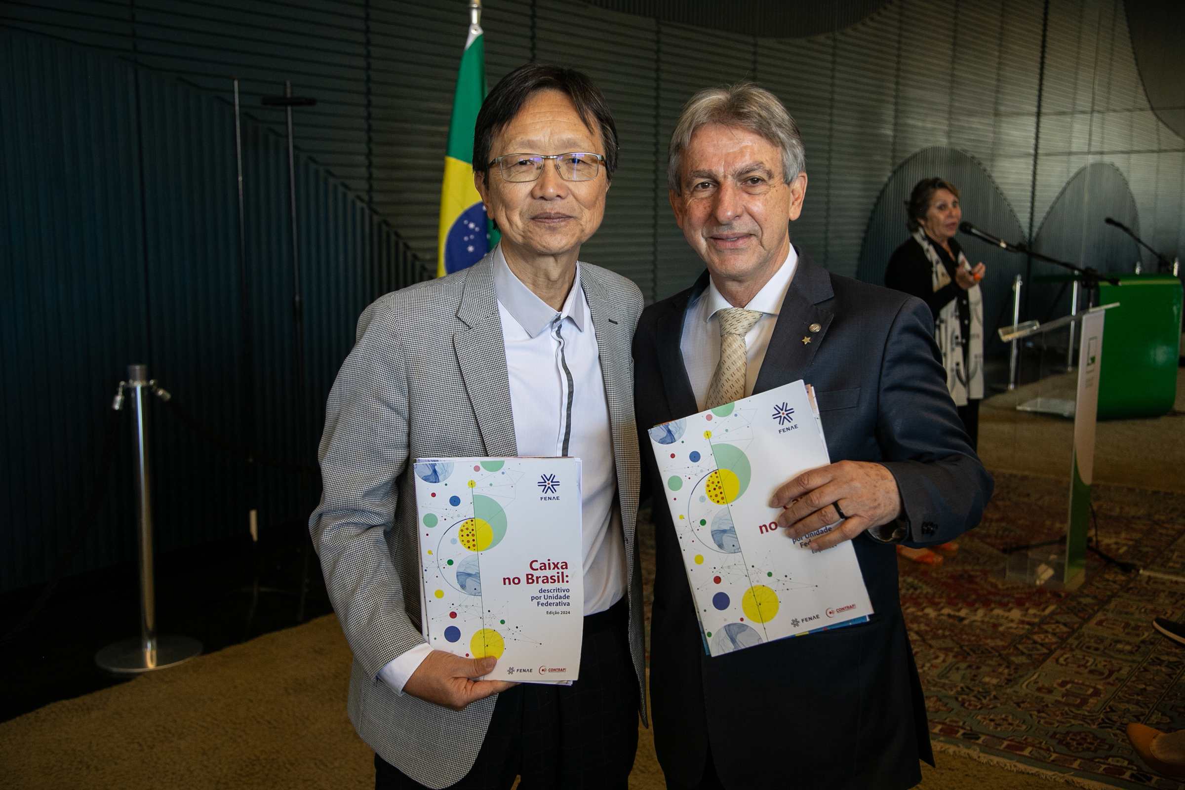 Takemoto e Veneri interna.jpg